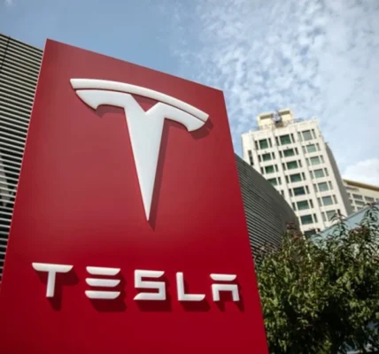 Tesla зіткнулася з кризою на ринку електромобілів у США: що відомо