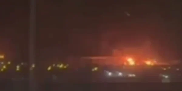 Слідом за Донецьком: в окупованому Луганську пролунали вибухи, спалахнули пожежі