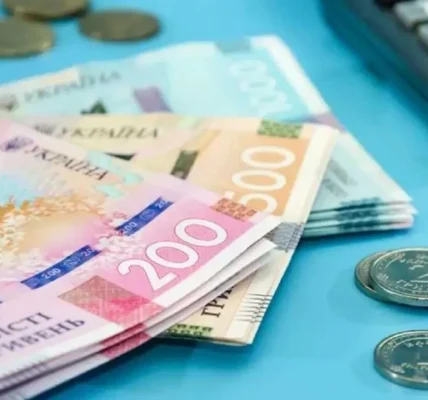 Кабмін пропонує у 2026 році збільшити мінімальну пенсію на 203 гривні