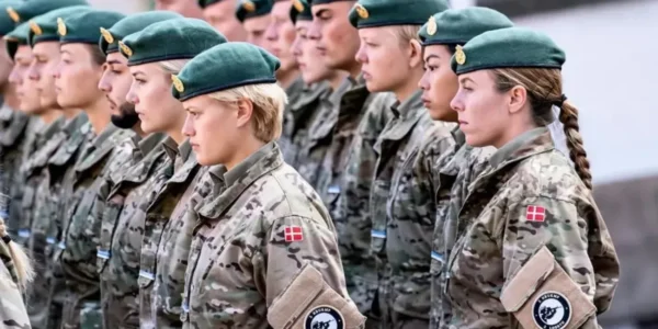 Данія розширює військовий призов на жінок після зміни законодавства