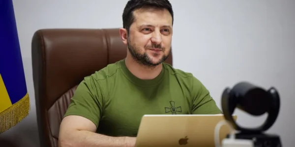 Зеленський затвердив нові рішення РНБО про синхронізацію санкцій з ЄС