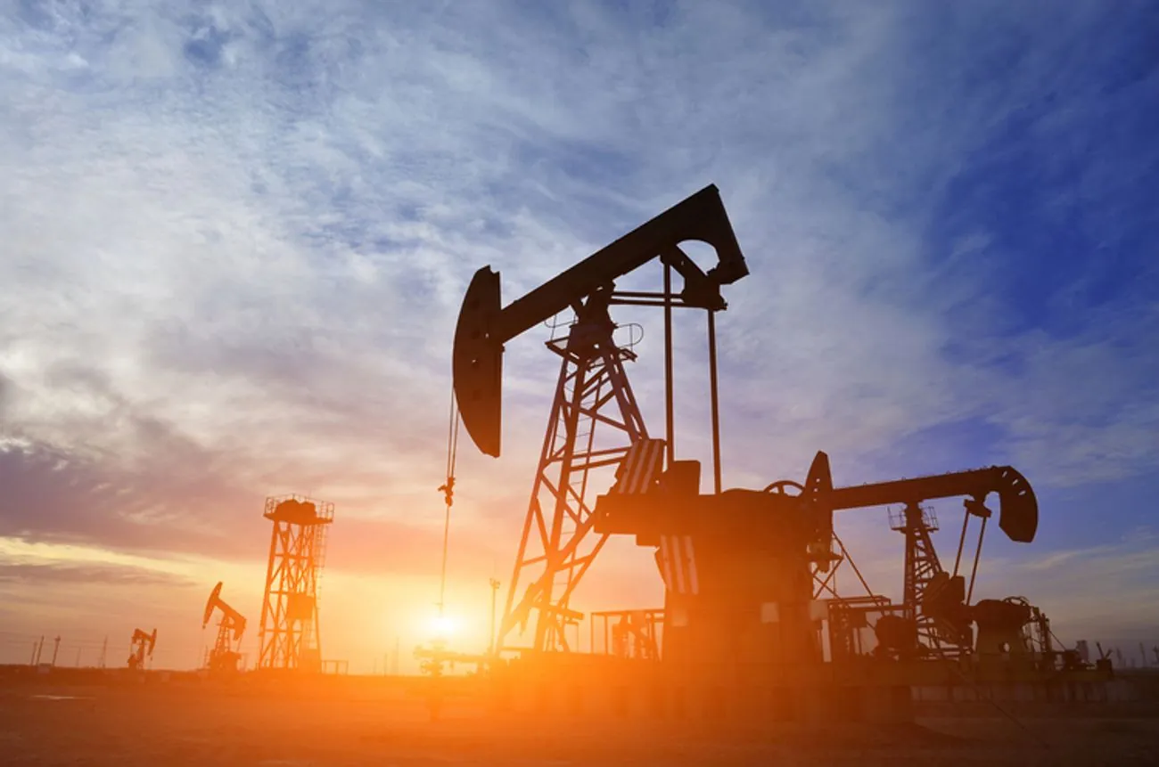 Постачання російської нафти впали до мінімального показника з лютого