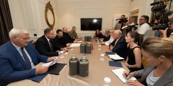 Зеленський завтра у Римі проведе додаткові зустрічі з представниками США: що в центрі уваги