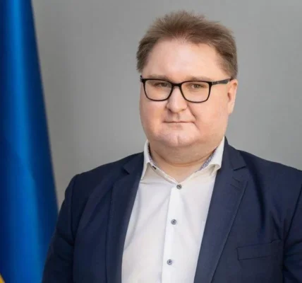 Без власного житла, проте з двома автівками та зарплатою в 1,5 млн гривень: декларація Тараса Качки
