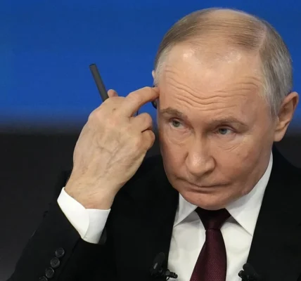 путін погодиться на повне припинення вогню, якщо Україна виведе війська з Донбасу - WSJ
