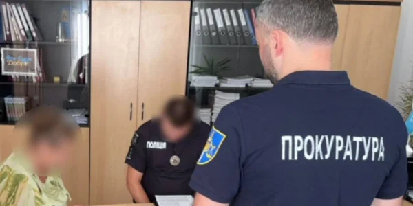 Нова хвиля викриттів махінацій на Буковині: Кравченко заявив про 10 млн грн збитків та 15 підозр