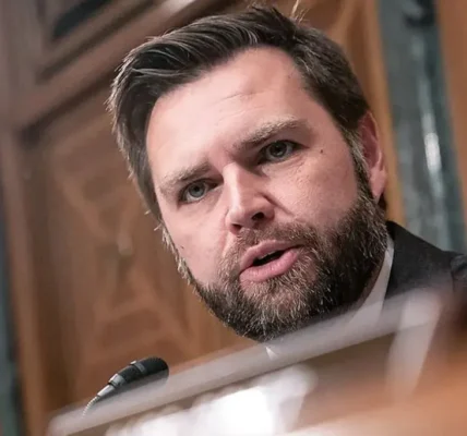 "Ми намагаємось завершити війну": Венс про російський удар по американському заводу в Мукачеві
