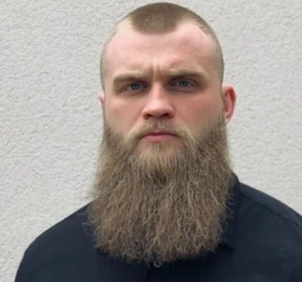 TikTok заблокував канал підсанкційного Артема Дмитрука, який переховується від слідства
