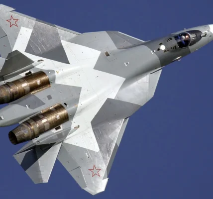 росія планує виробляти винищувачі Су-57 в Індії - ЗМІ