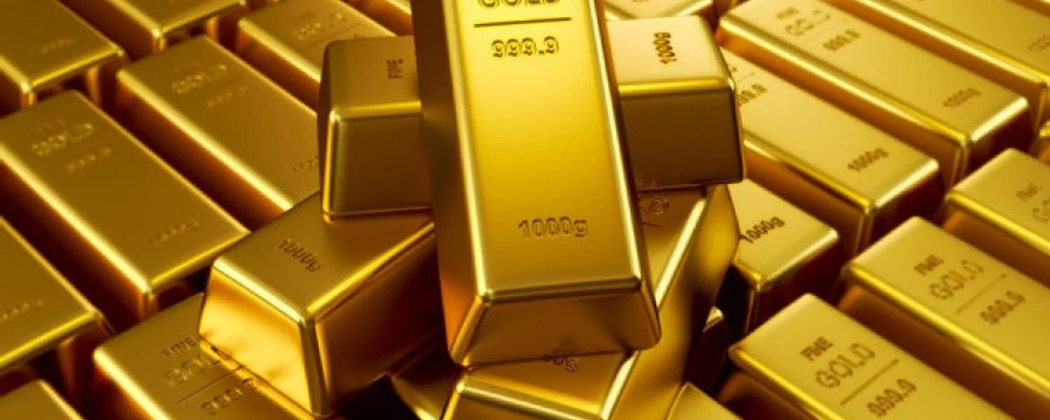 Ціни на золото досягли рекордно високого рівня, перевищивши 3500 дол за унцію на тлі невизначеності щодо мит Трампа