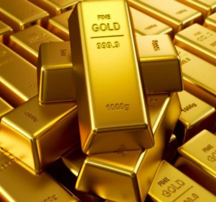 Ціни на золото досягли рекордно високого рівня, перевищивши 3500 дол за унцію на тлі невизначеності щодо мит Трампа