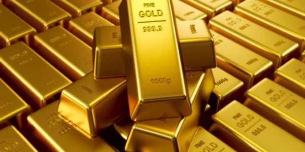 Ціни на золото досягли рекордно високого рівня, перевищивши 3500 дол за унцію на тлі невизначеності щодо мит Трампа