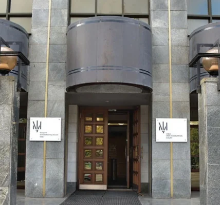 ВАКС застосував запобіжний захід до посадовця Міноборони, який хотів від столичного забудовника 1,3 млн грн хабаря
