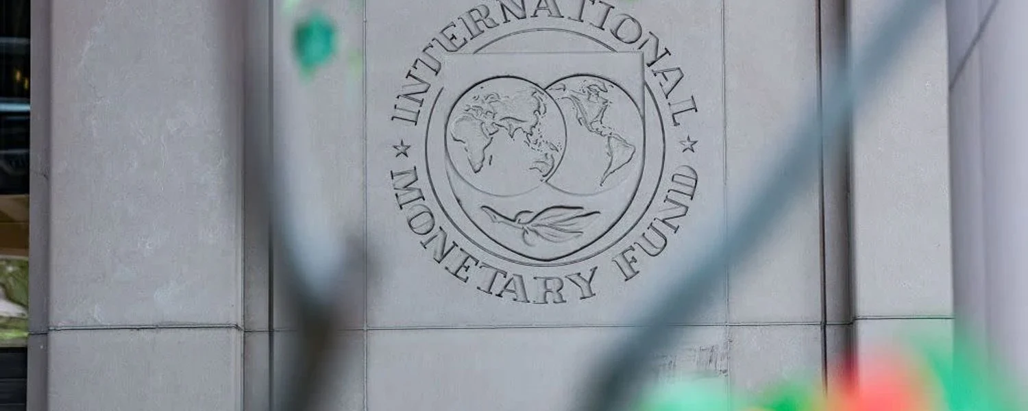 МВФ прогнозує дефіцит фінансування України до 2027 року в розмірі до 20 мільярдів доларів - Bloomberg
