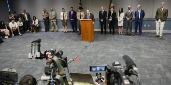 Убивство Чарлі Кірка: прокурор Юти висунув офіційні звинувачення Тайлеру Робінсону, вимагатиме смертної кари