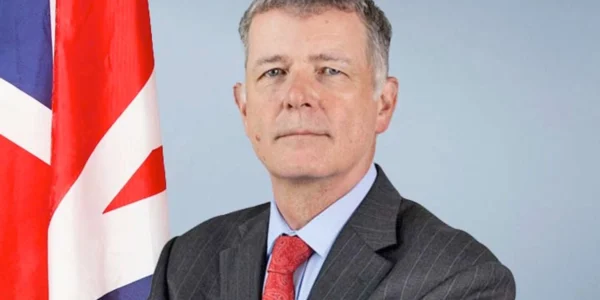 путін не прагне миру та переоцінив свої сили, війна прискорює занепад росії - керівник британської розвідки