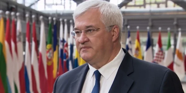 Україна закликає до посилення тиску на москву після вторгнення винищувачів рф в Естонію - Сибіга