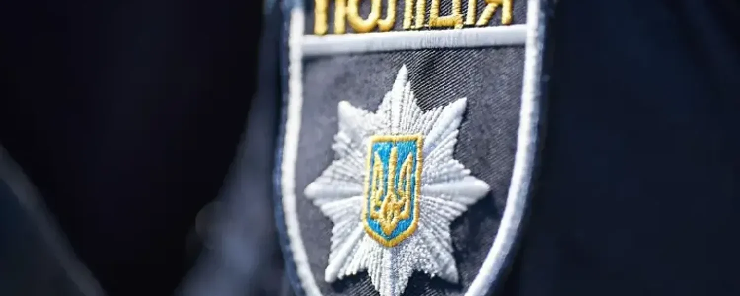 Крадіжка дитячих колготок: злодії пробирались тунелем та різали стіну