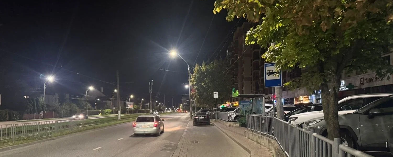 У Львові жінка впала з маршрутки під час посадки: поліція розслідує інцидент