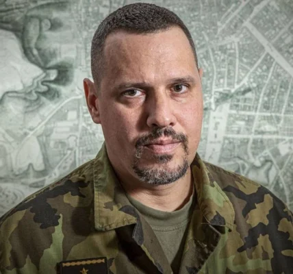 У Чехії поранили ножем бригадного генерала Романа Гітьгу: що відомо