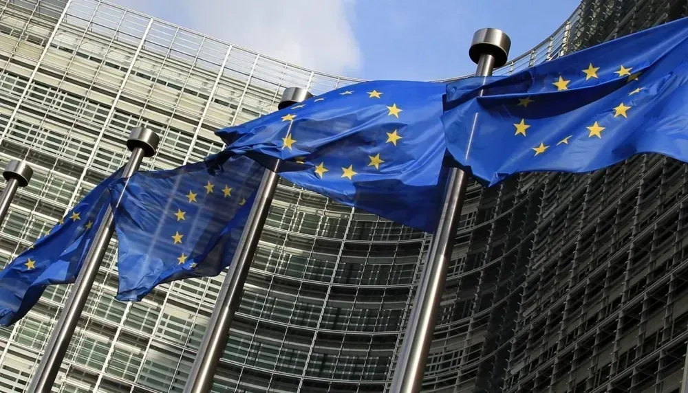Єврокомісія просуває 4 оборонні проєкти для блокування повітряної агресії рф - Politico