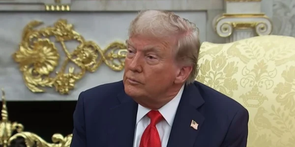 "Якщо хтось мені не сподобається - звільню його прямо на місці": Трамп про зустріч із військовими командирами