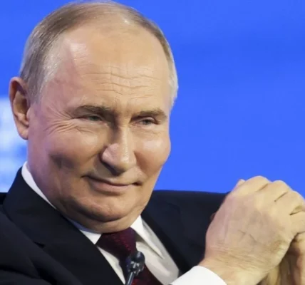 росія після приходу до влади путіна перетворилась на тоталітарну країну - The Telegraph