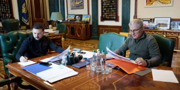 Зеленський заслухав доповідь керівника Служби зовнішньої розвідки щодо протидії “тіньовому флоту” рф