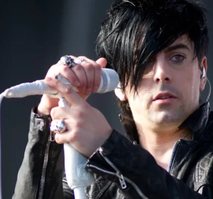 Педофіл та колишній фронтмен Lostprophets Ієн Воткінс загинув у в