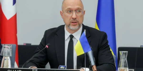 Україна уразила 20% російських НПЗ, спричинивши дефіцит пального - Шмигаль