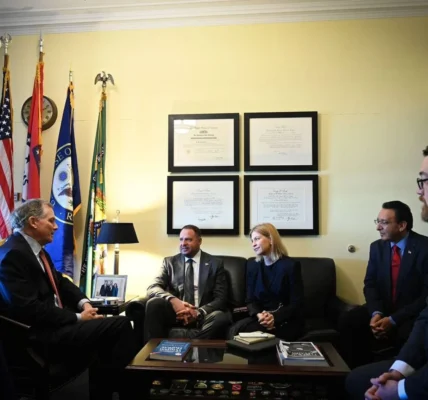 Поточних санкцій замало, щоб зламати хребет російській економіці, Трамп готовий до дій: конгресмен на зустрічі із українською делегацією