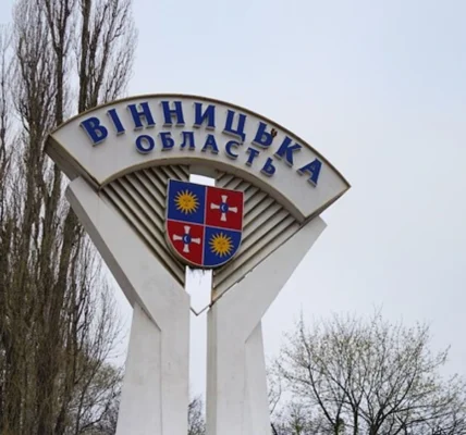 У Вінниці водій наїхав на поліцейського