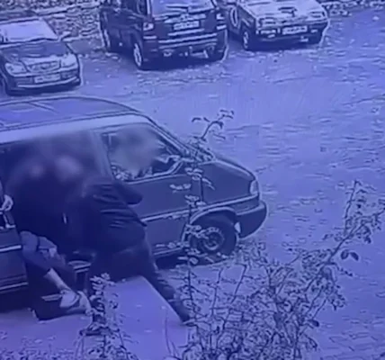 Двоє поліцейських отримали підозру за побиття чоловіка біля ТЦК у Києві