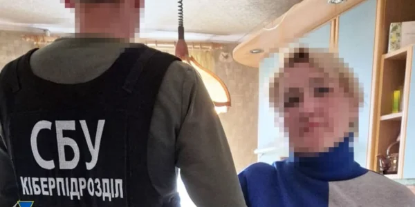 "Зливала" до фсб персональні дані військових клієнтів банку: в Одесі затримали працівницю фінустанови