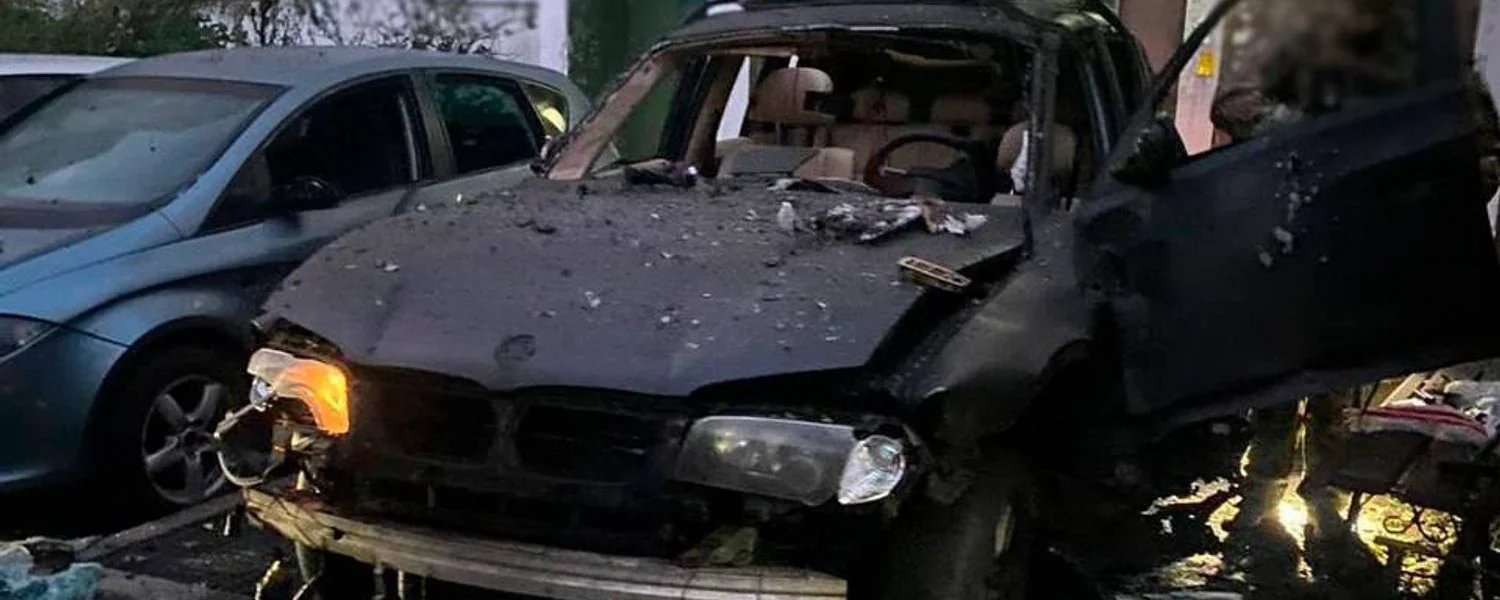 У Києві вибухнув BMW X3, попередньо через закладену вибухівку: поліція і СБУ встановлюють обставини