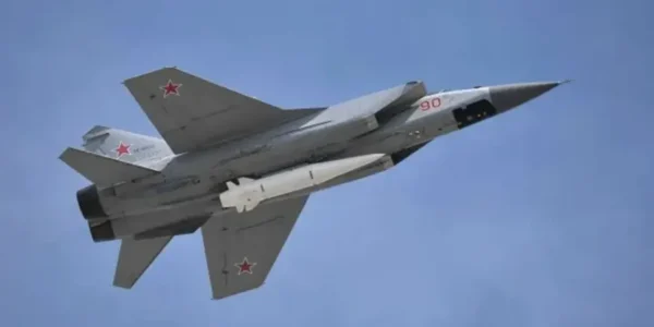 По всій Україні оголосили повітряну тривогу через зліт Міг-31, на Полтавщині зафіксували КАБи