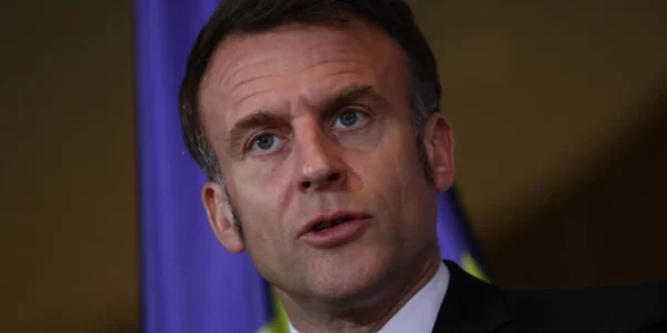 Мир є необхідним: Макрон запевнив у готовності посилити тиск на москву