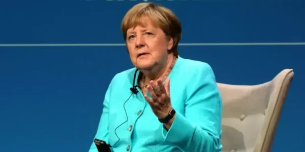 Колишній головнокомандувач ЗС Литви розкрив несподівані деталі щодо Меркель та Криму