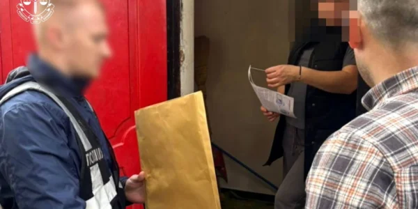 Посадовці Одеської міськради привласнили 1,6 млн грн на товарах для ЗСУ: проведено низку обшуків