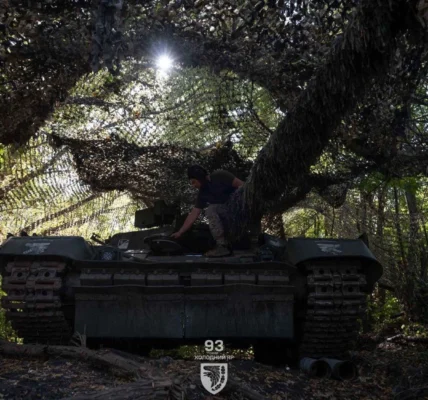 Генштаб про ситуацію на фронті: відбулось 137 бойових зіткнень, ворог запустив 2339 дронів-камікадзе