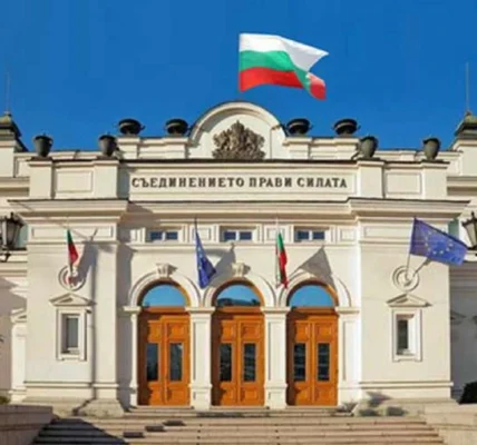 Болгарія зупиняє експорт нафтопродуктів до ЄС через санкції проти