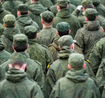 На Покровському напрямку командування рф наказало розстрілювати жінок-військових, які відмовляються йти у бій - партизани