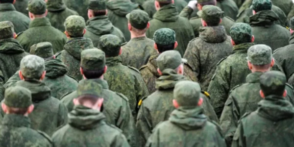 На Покровському напрямку командування рф наказало розстрілювати жінок-військових, які відмовляються йти у бій - партизани