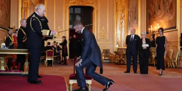 Девіда Бекхема посвятили у лицарі