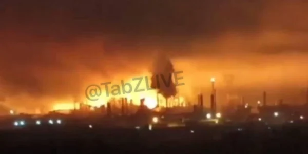 Українські дрони-камікадзе здійснили наліт на НПЗ “Лукойл-Ніжегороднєфтєоргсинтез”: джерела повідомили подробиці