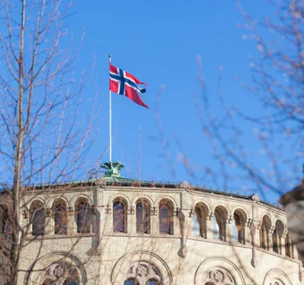 Норвегію закликають використати фонд у 1,8 трлн євро для допомоги ЄС розблокувати кредит Україні - Euractiv