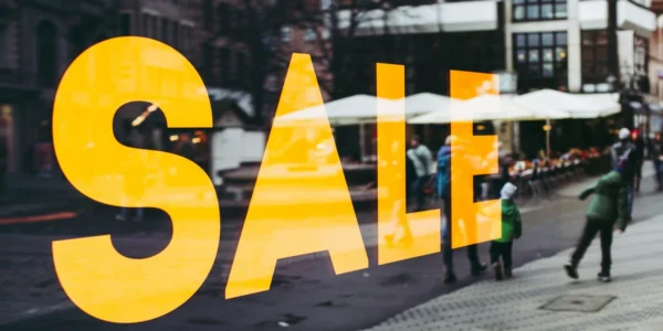 Більшість українців не вірять в акції і не купуватимуть на Чорну п