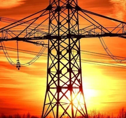 НАБУ зафіксувало чотирьох міністрів у справі про розкрадання мільйонів доларів в енергетиці України