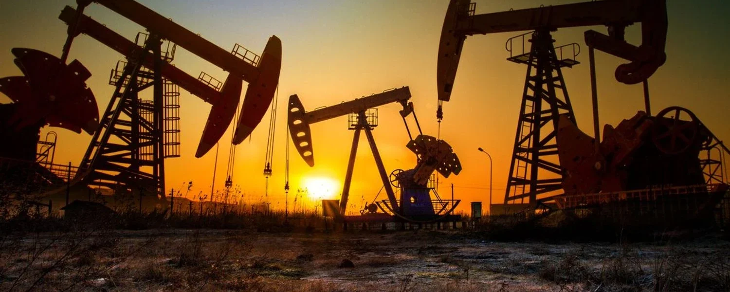 Нафта трохи подорожчала, але побоювання щодо надлишку стримують зростання