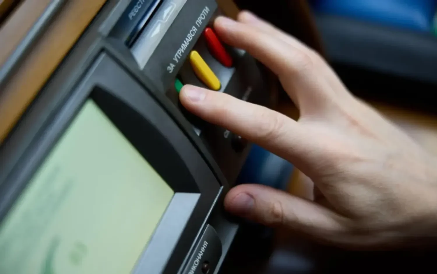 Для дронів, розмінування і не тільки: Рада розширила податкові пільги і звільнення від мита для потреб оборони